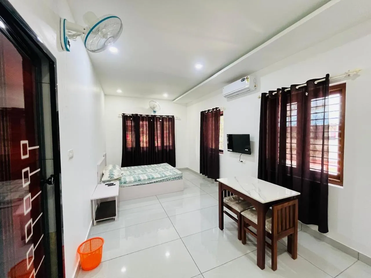 코지코드 Aagneyam Mansion B&B